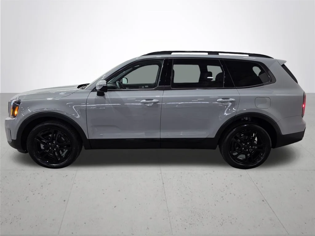 Used 2025 Gray Kia SX X-Line image 14