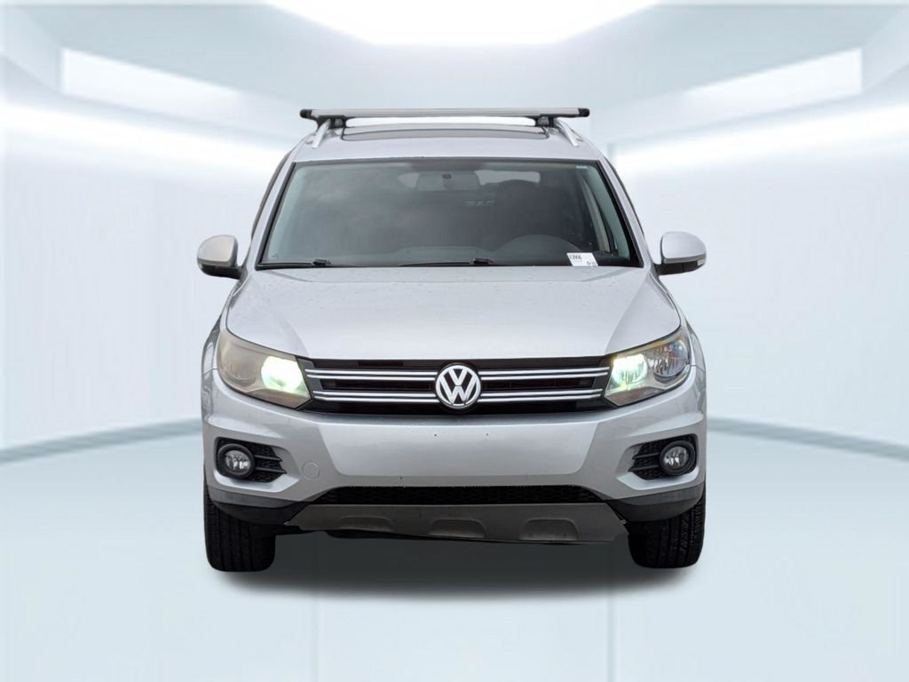 Used 2015 Silver Volkswagen SEL image 10
