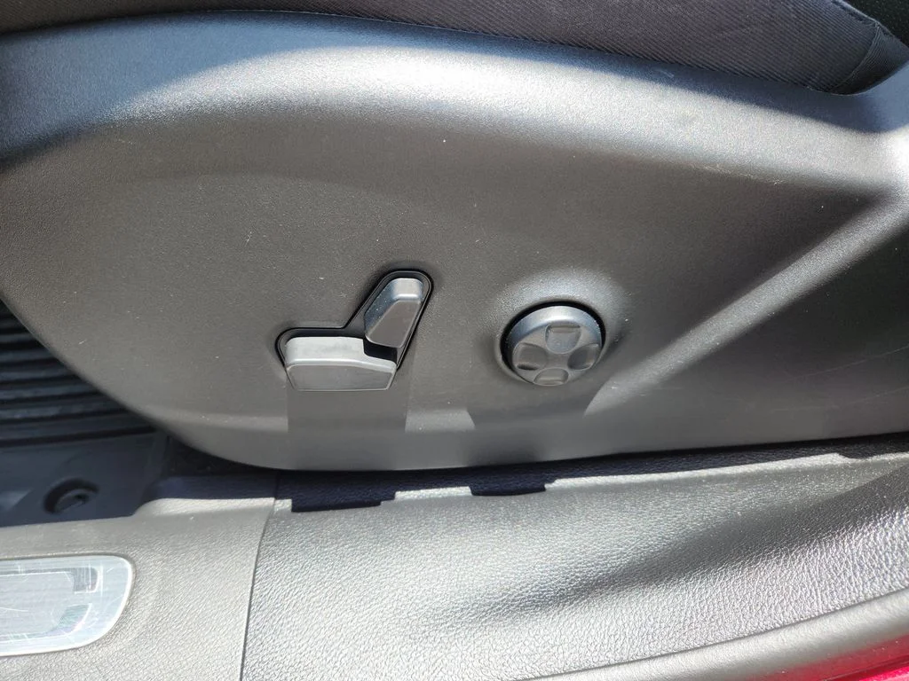 Certified Used 2021 Velvet Jeep Limited image 20