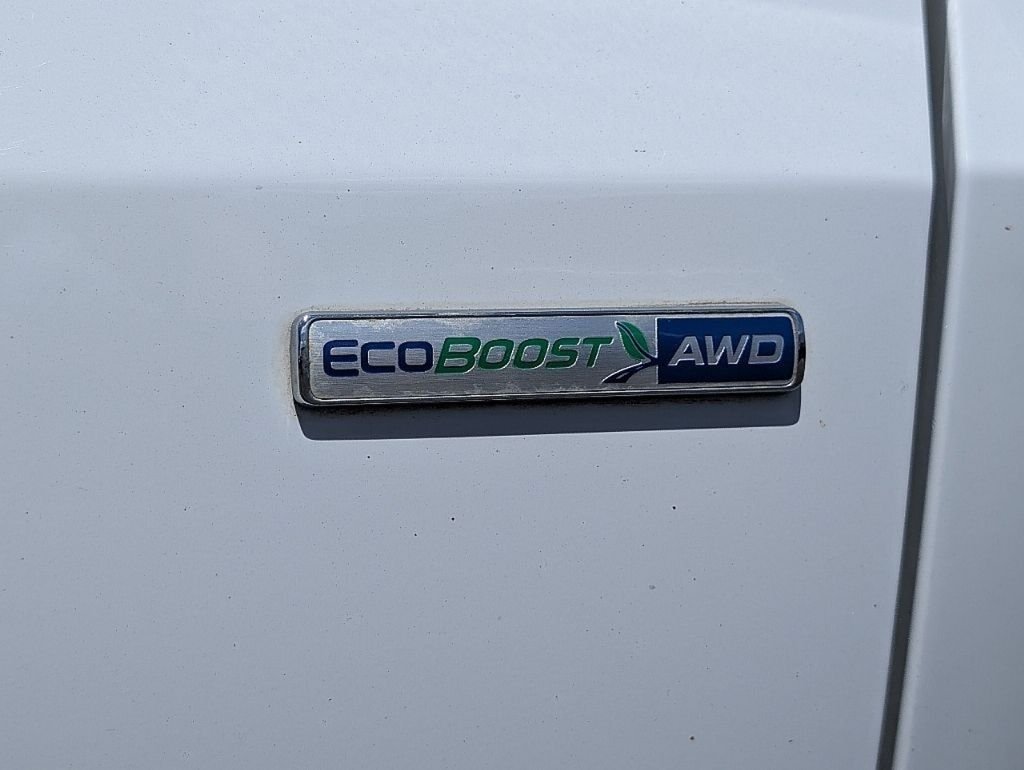 Used 2020 Oxford White Ford SE image 13