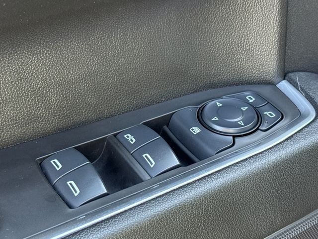 Used 2025 Black Chevrolet RST image 19