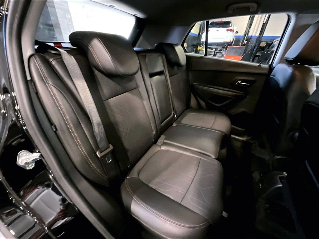 Used 2022 Black Chevrolet LT image 16