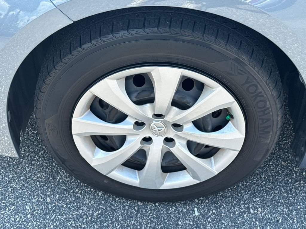 Used 2022 Gray Toyota LE image 11