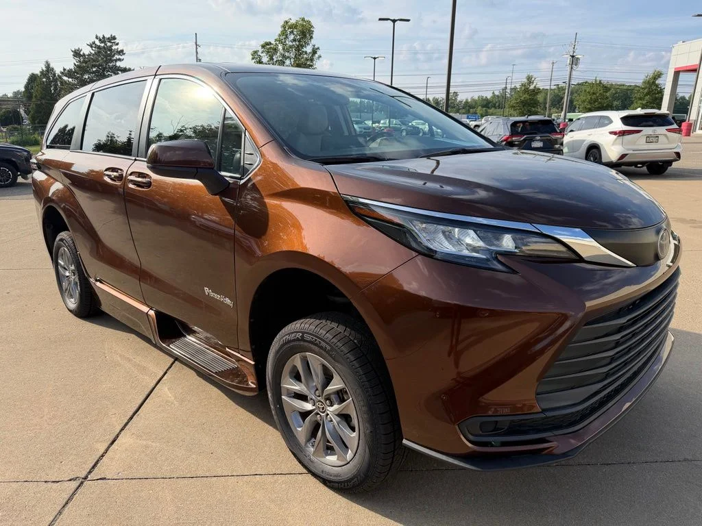 Used 2022 Brown Toyota LE image 7