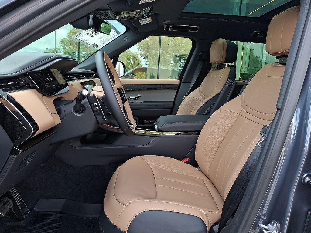 New 2026 Varesine Blue Land Rover Dynamic SE image 9