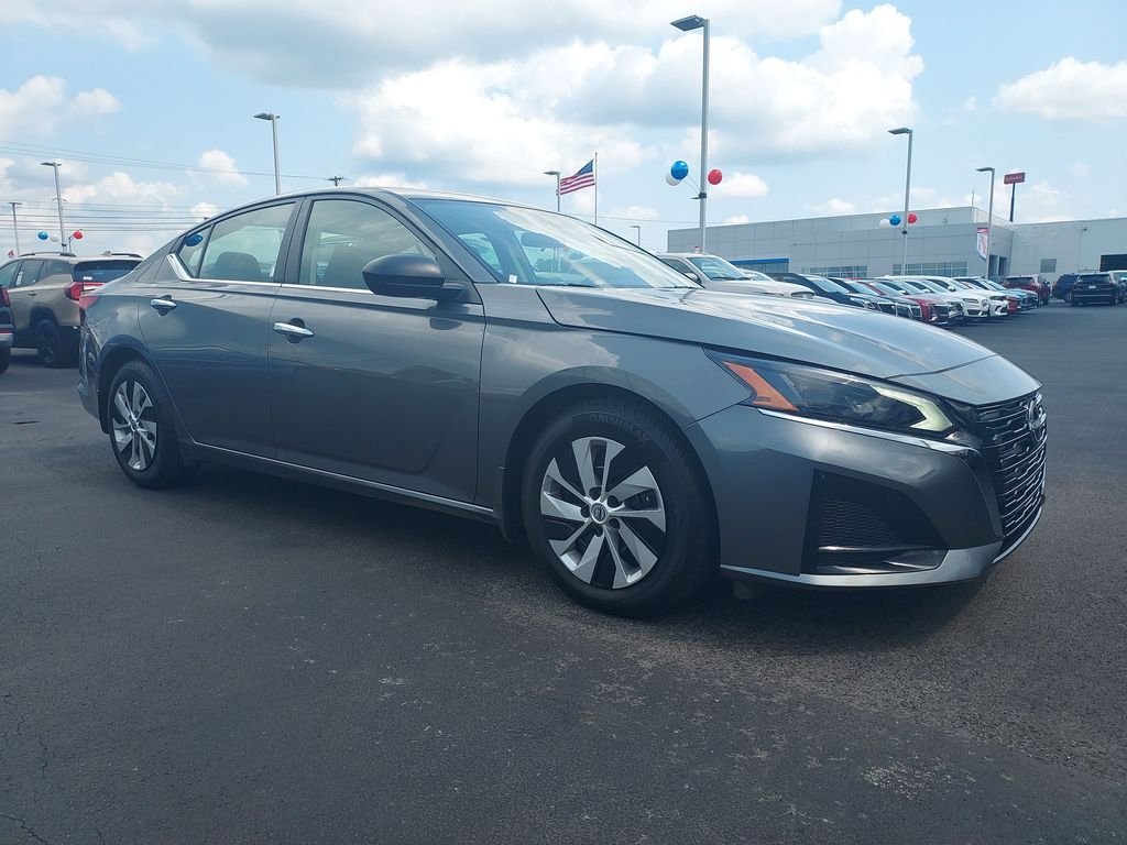 Used 2024 Gray Nissan 2.5 S image 7