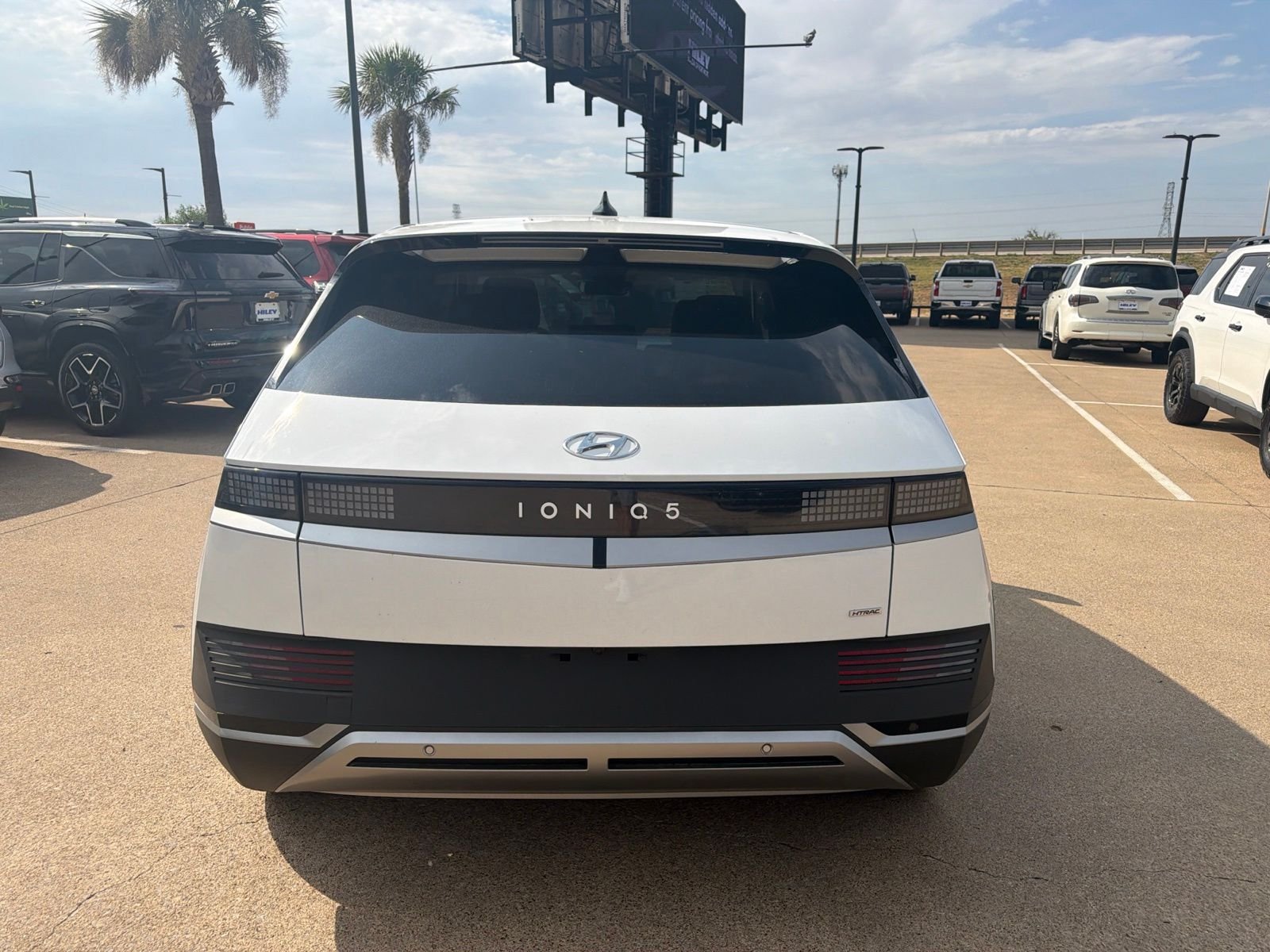 Certified Used 2024 Atlas White Hyundai SEL image 6