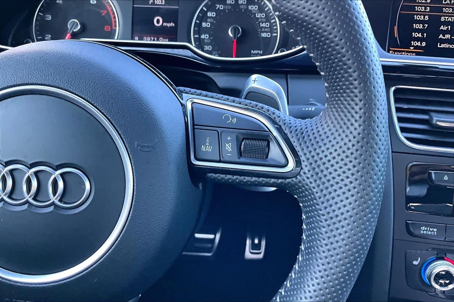 Used 2016 Daytona Gray Pearl Effect Audi Premium Plus image 23