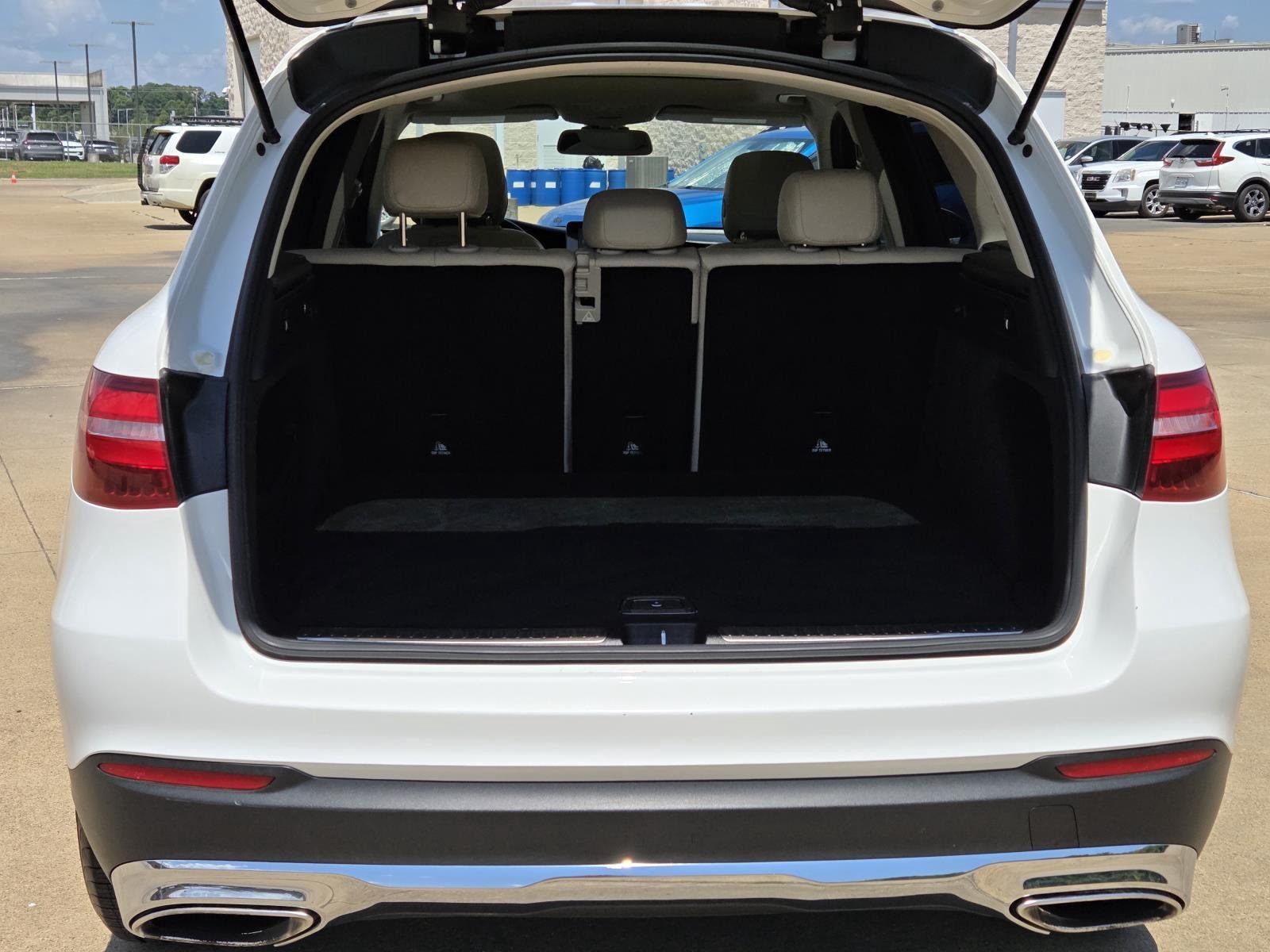 Used 2019 Polar White Mercedes-Benz GLC 300 image 10