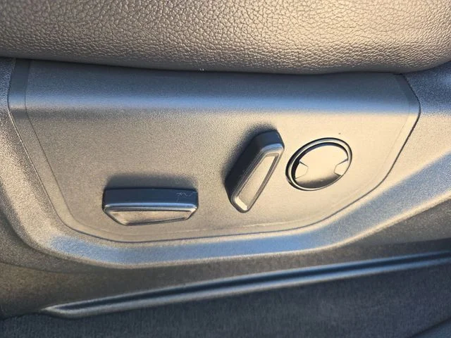 Used 2022 White Ford Lariat TREMOR image 13