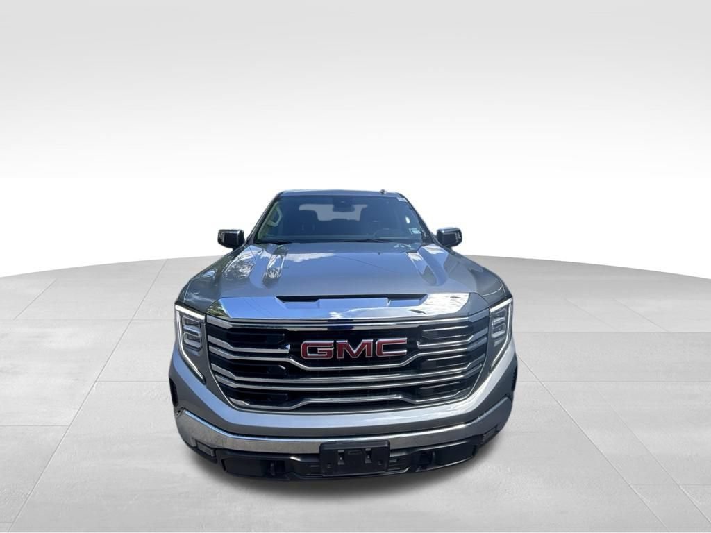Used 2025 Sterling Metallic GMC SLT image 2