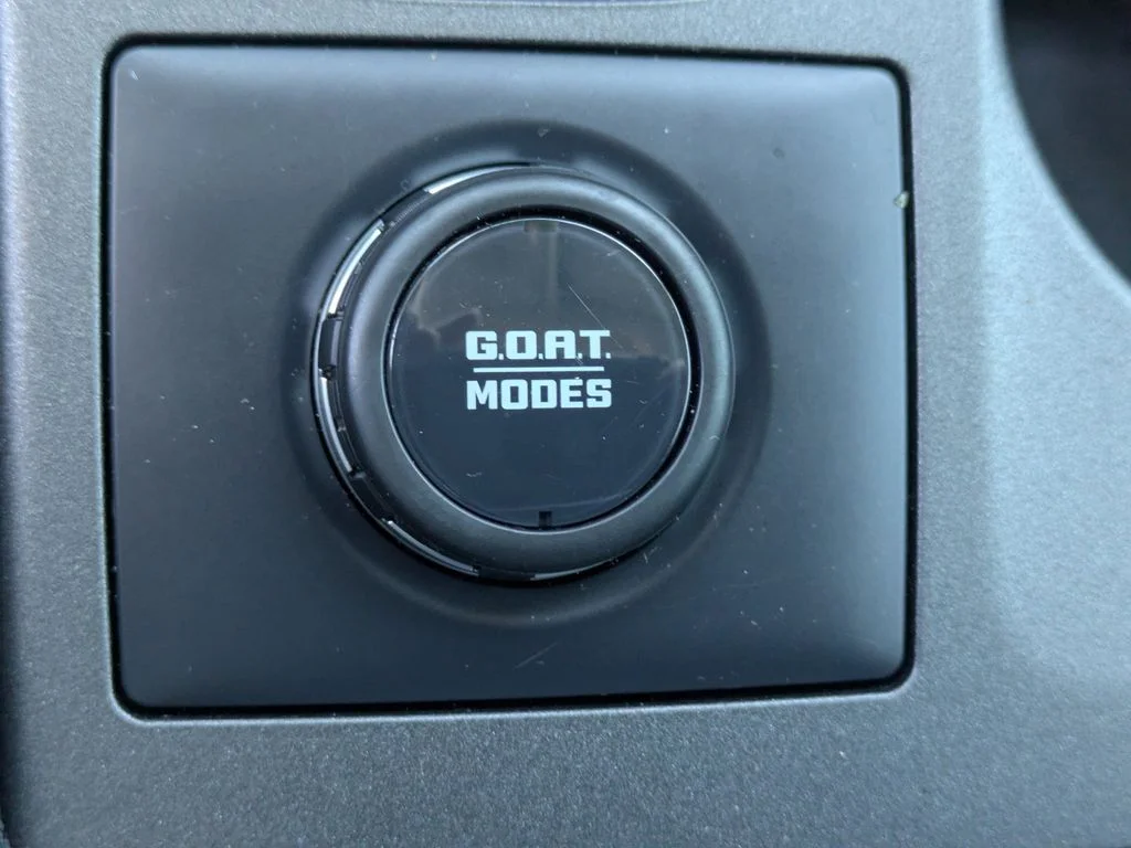 Used 2025 Azure Gray Metallic Ford Outer Banks image 27