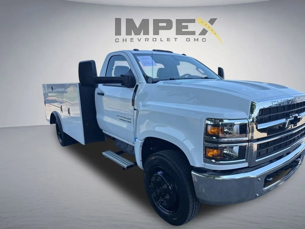 Used 2024 Summit White Chevrolet Work Truck image 7
