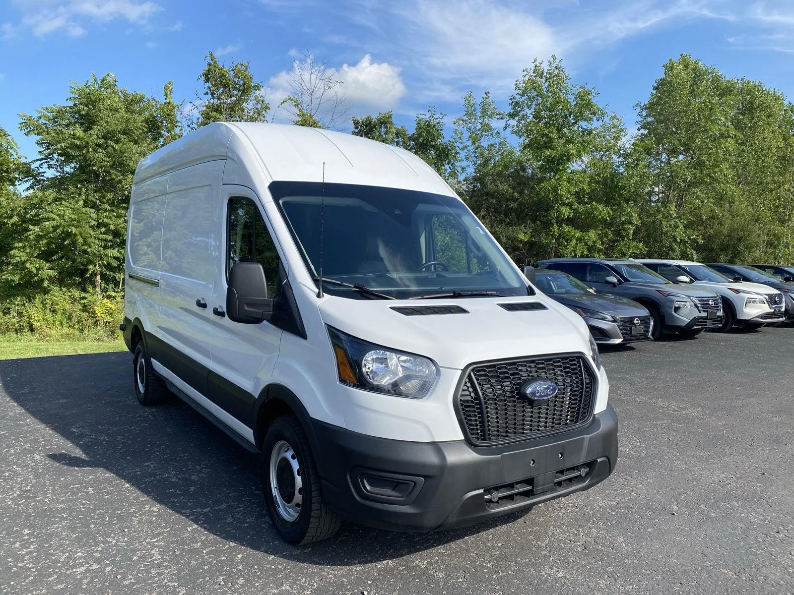 Used 2025 Oxford White Ford 250 image 10