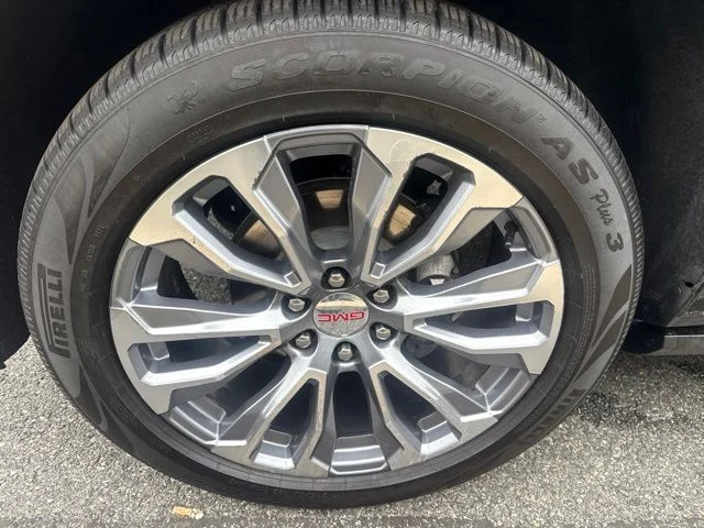 Used 2023 Black GMC Denali image 4