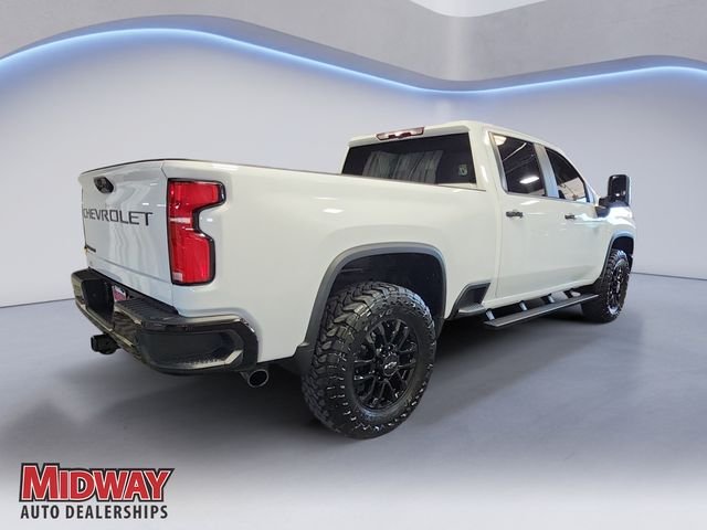 Used 2026 White Chevrolet LT image 5