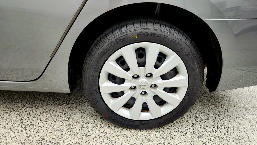 Used 2018 Gun Metallic Nissan S CVT image 9