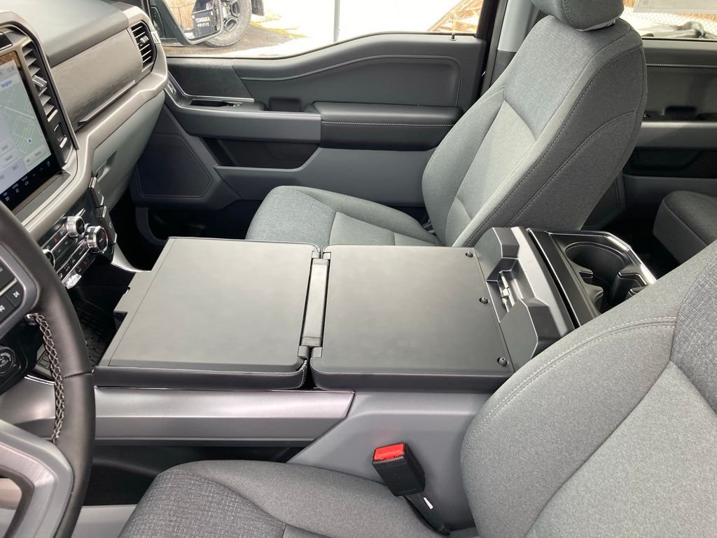 Used 2025 Black Ford XLT image 48