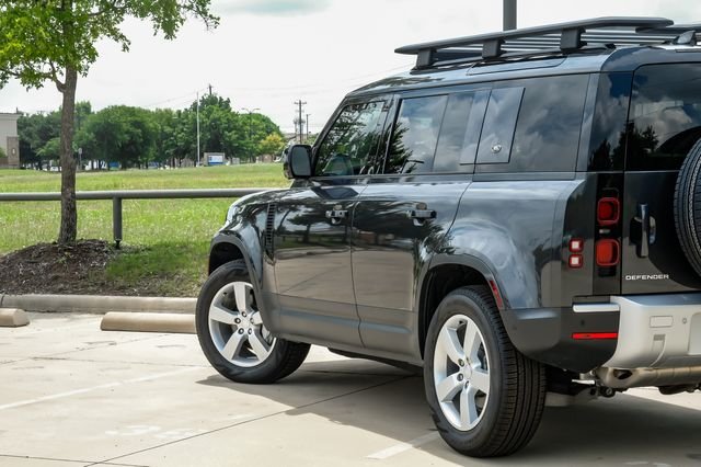 Certified Used 2024 Gray Land Rover S image 14