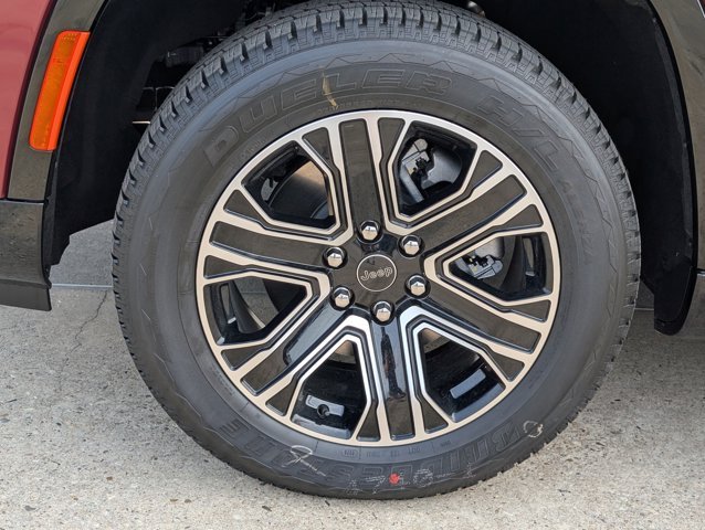 New 2026 Velvet Red Pearl-Coat Exterior Paint Jeep BASE image 9