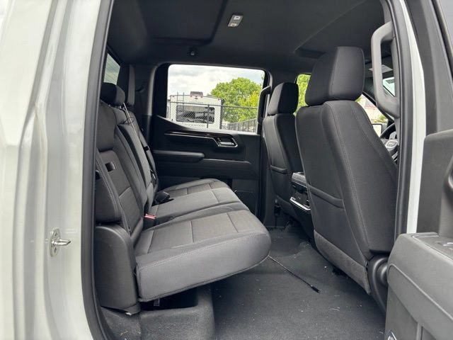 New 2026 Summit White GMC Elevation image 35