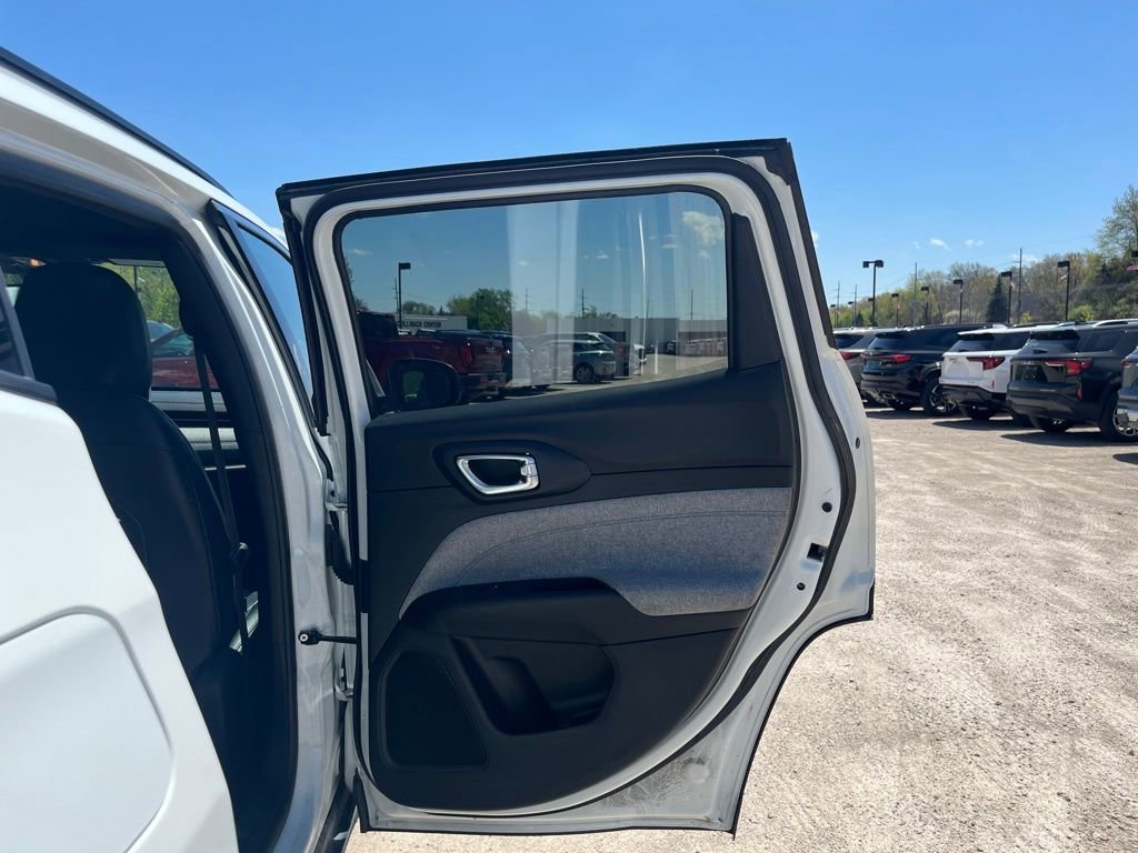 2024 Jeep Compass Latitude - Photo 30
