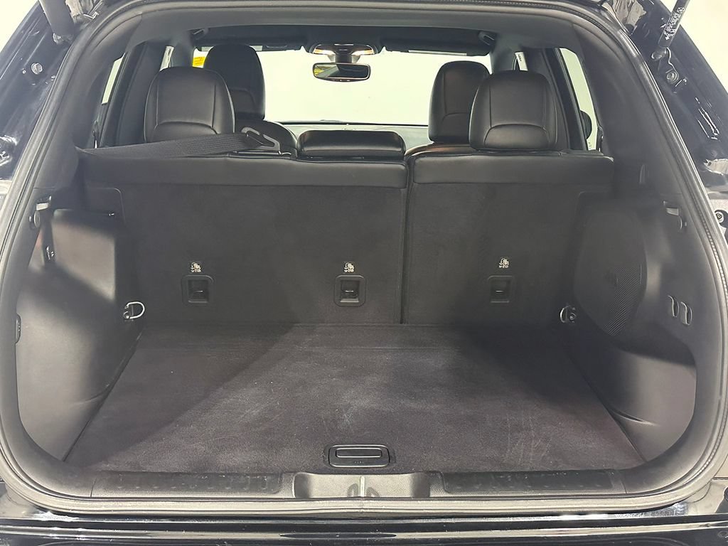 Used 2019  Jeep High Altitude image 5