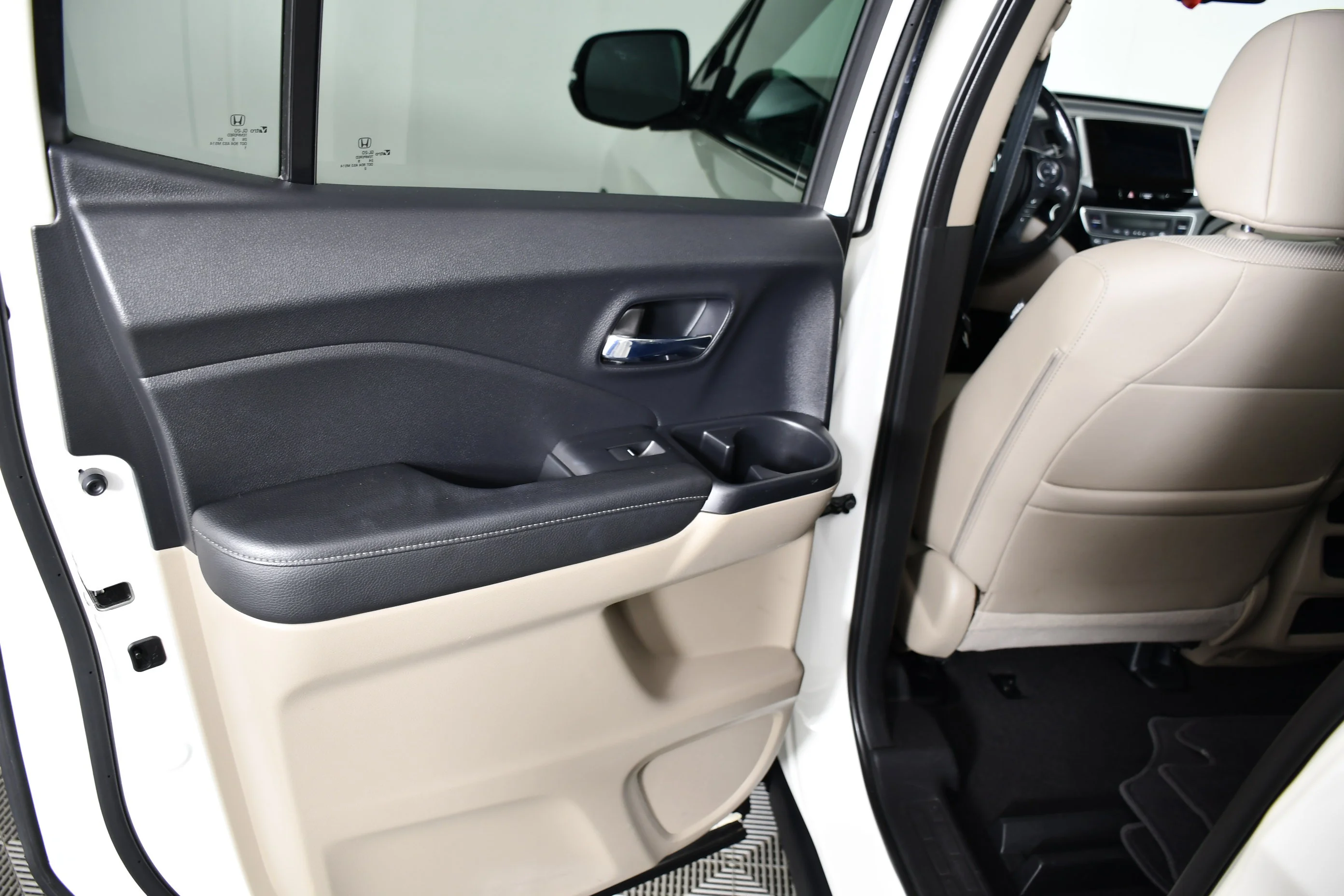 Used 2019 White Diamond Pearl Honda RTL-E image 51