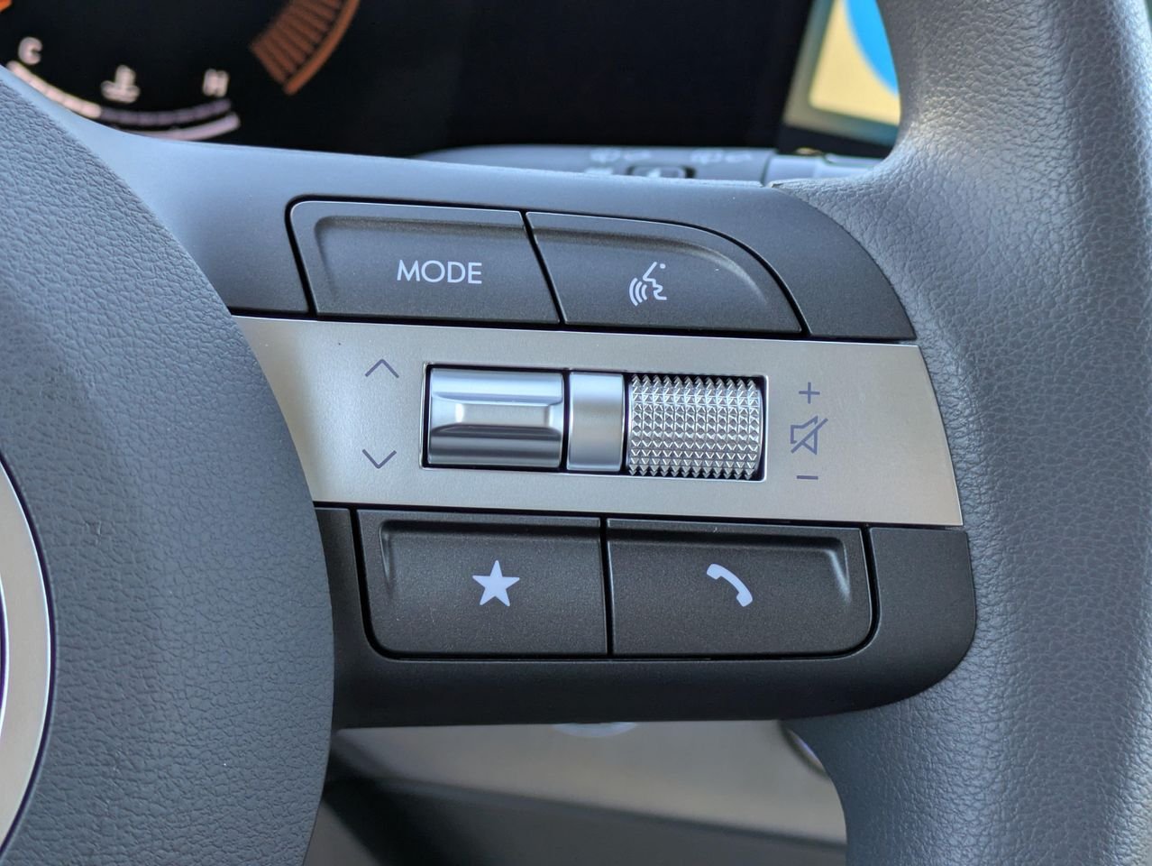 New 2027 Atlas White Hyundai SE FWD image 20