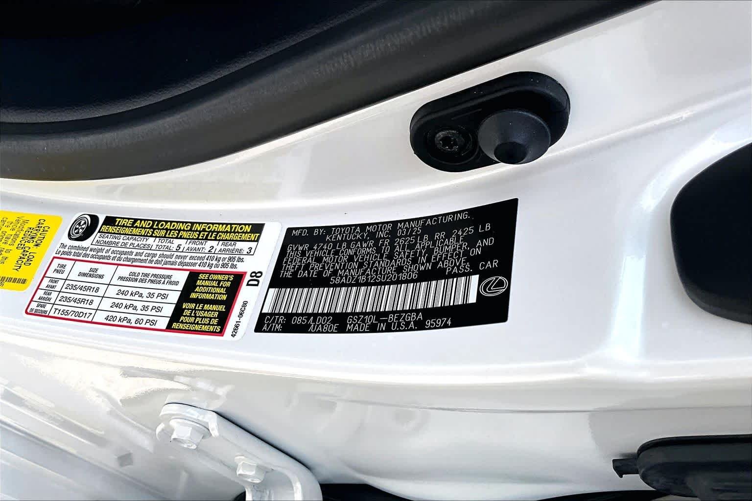 Used 2025 Eminent White Pearl Lexus  image 35