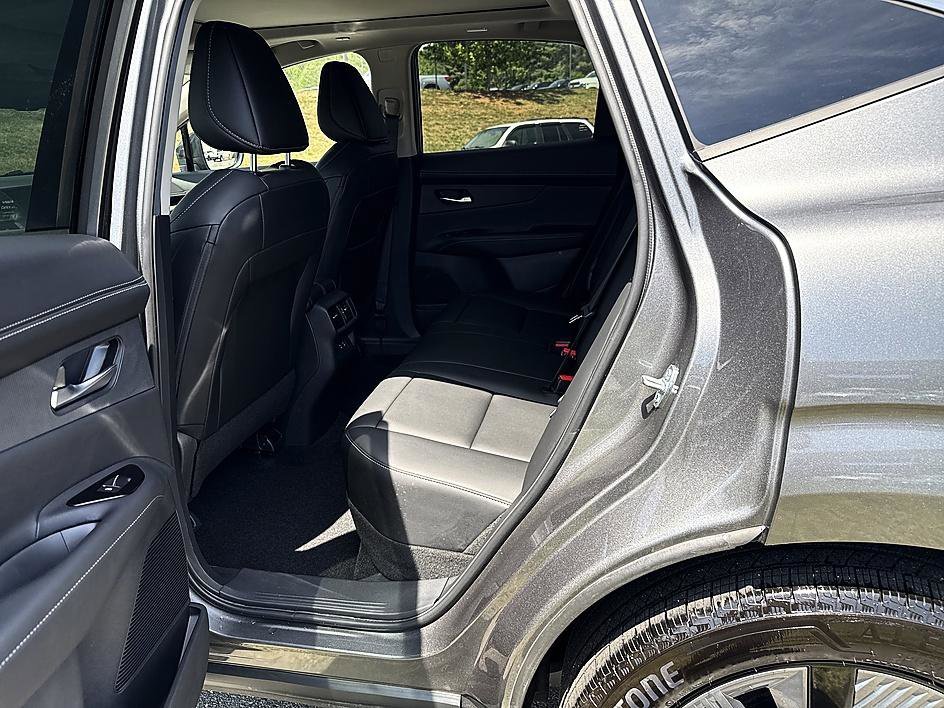 Used 2025 Gun Metallic Nissan SL image 22
