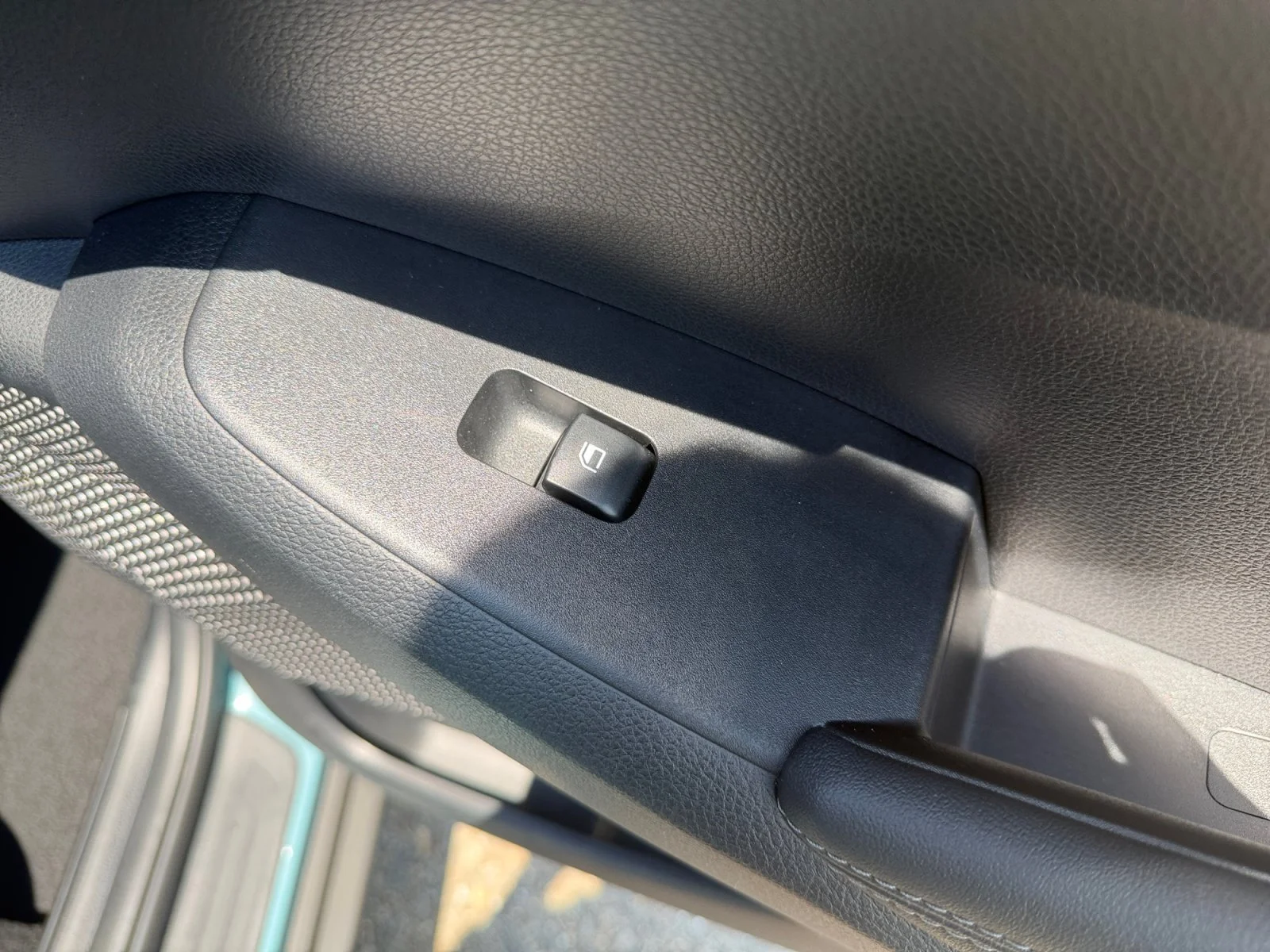 Certified Used 2024 Pluton Blue/Black Roof Kia S image 37