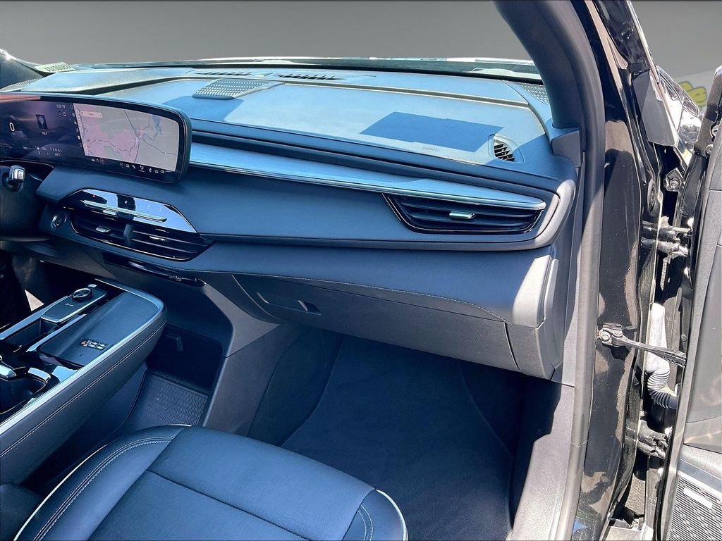 Used 2025 Ebony Twilight Metallic Buick Preferred image 12