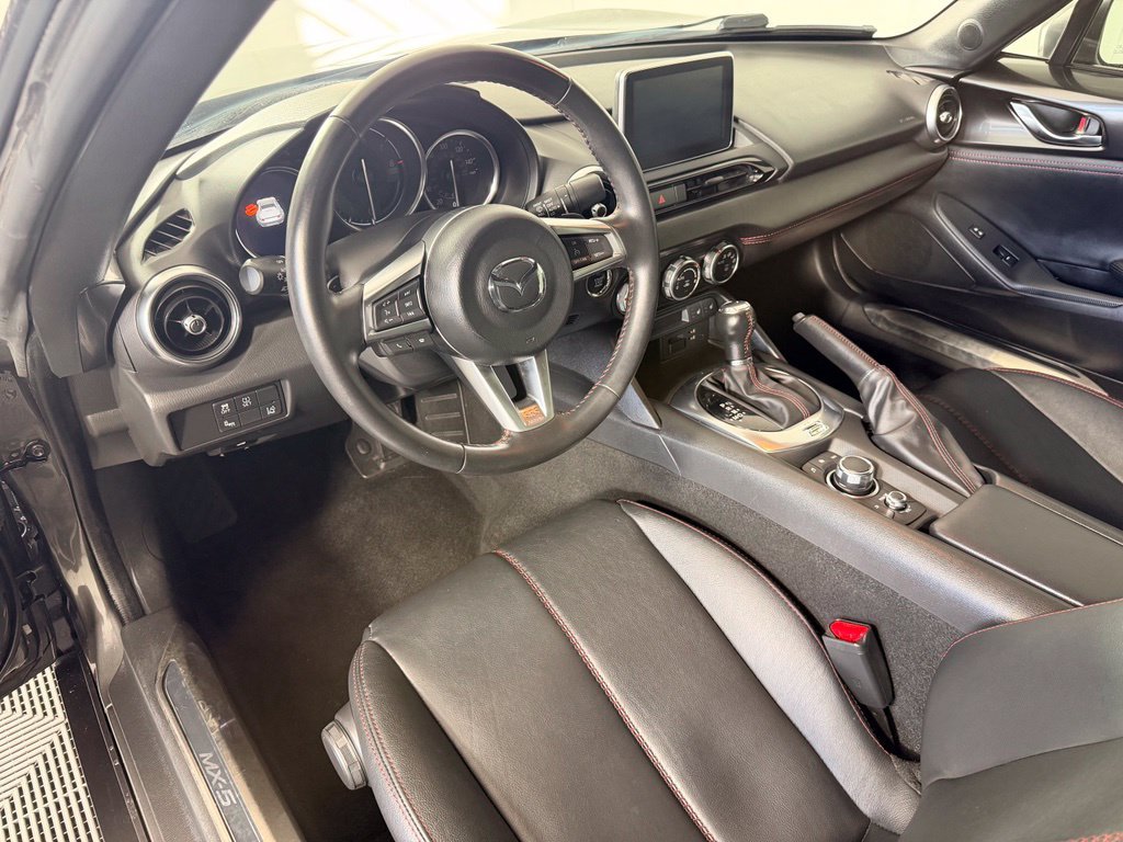 Used 2017 Red Mazda Grand Touring image 33