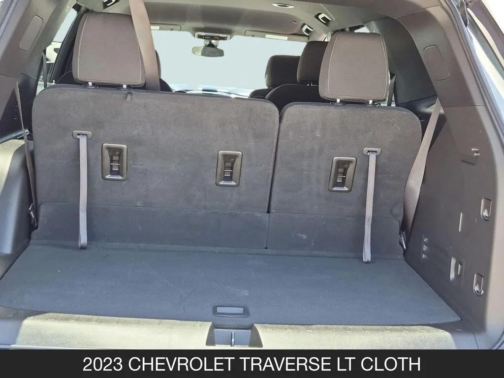 Used 2023 Green Chevrolet LT image 23