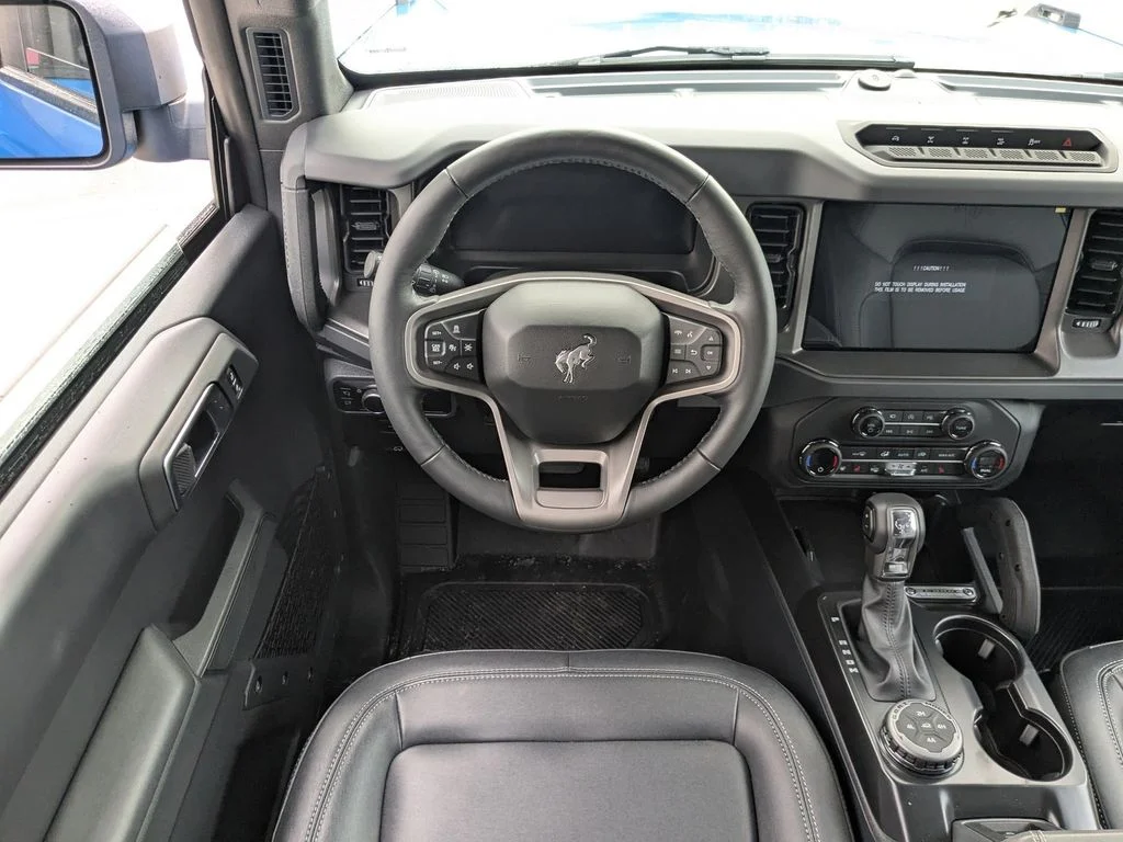 New 2025 Velocity Blue Metallic Ford Badlands image 16
