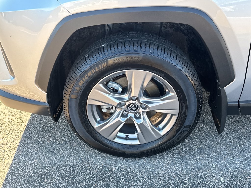 Used 2025 Silver Toyota XLE image 38