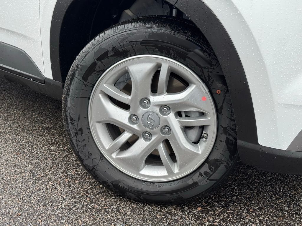 2026 Hyundai Venue SE - Photo 4