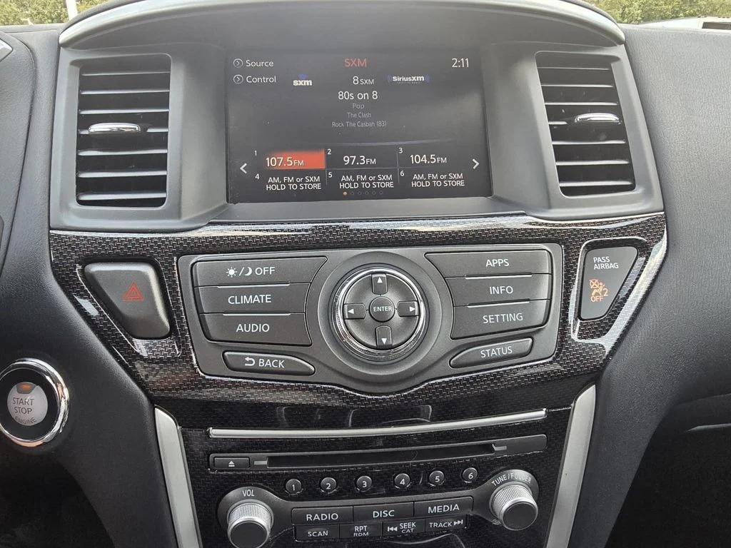 Used 2020 White Nissan SV 2WD image 17