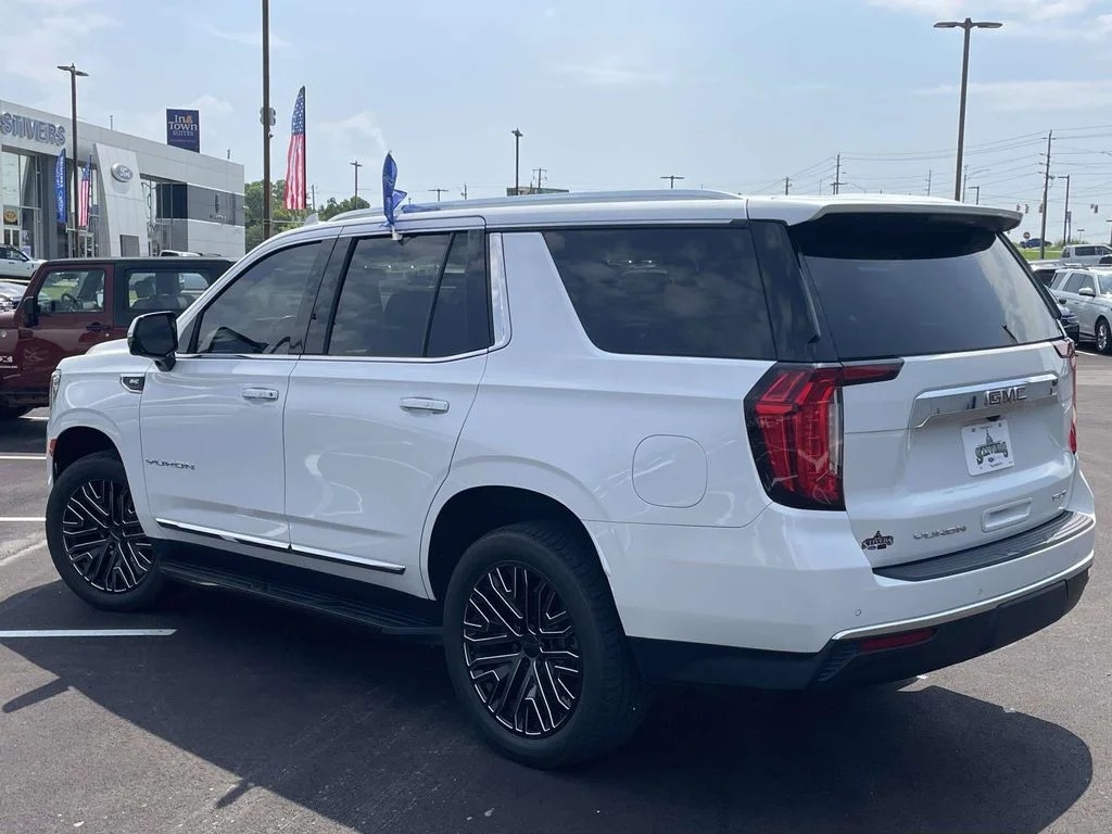 Certified Used 2022 White GMC SLT image 5
