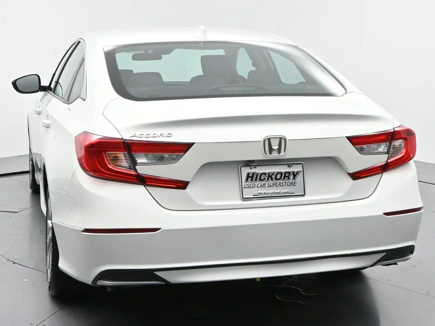 Used 2020 Platinum White Pearl Honda LX image 6