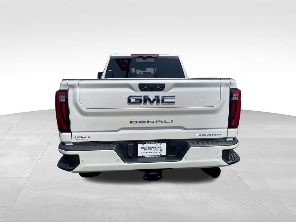 Used 2024 White GMC Denali Ultimate image 4