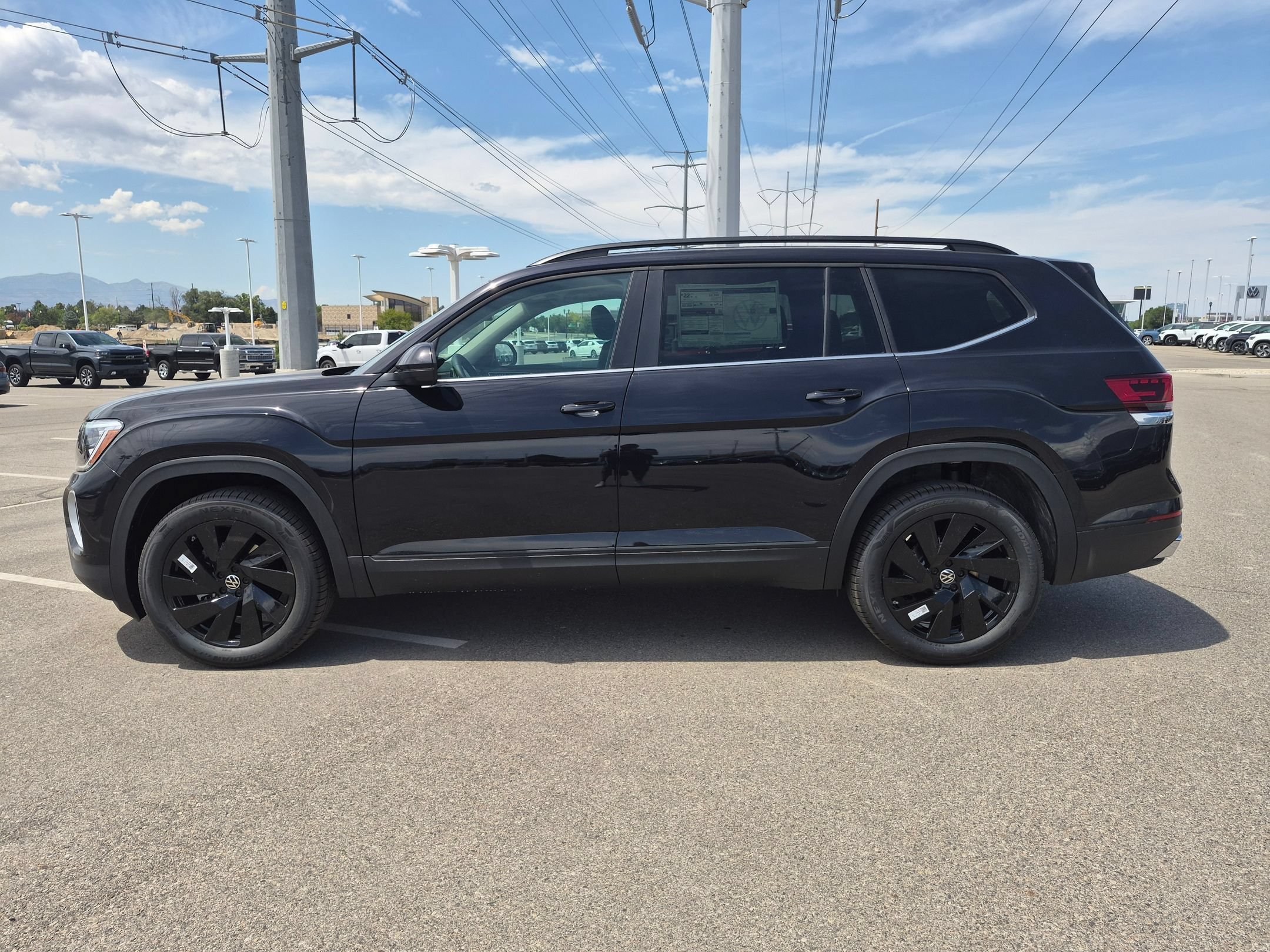 New 2026 Deep Black Pearl Volkswagen 2.0T SE w/Technology image 7