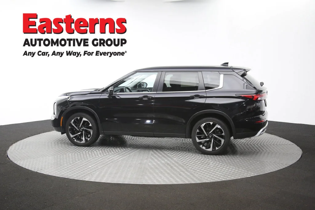 Used 2024 Black Mitsubishi SE image 62