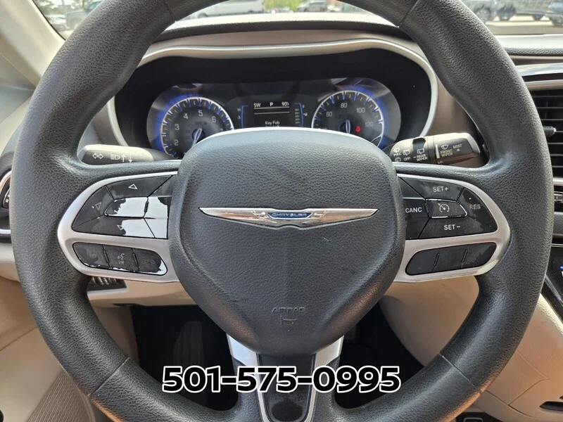 Used 2017 Crystal Metallic CHRYSLER TOURING FWD image 25