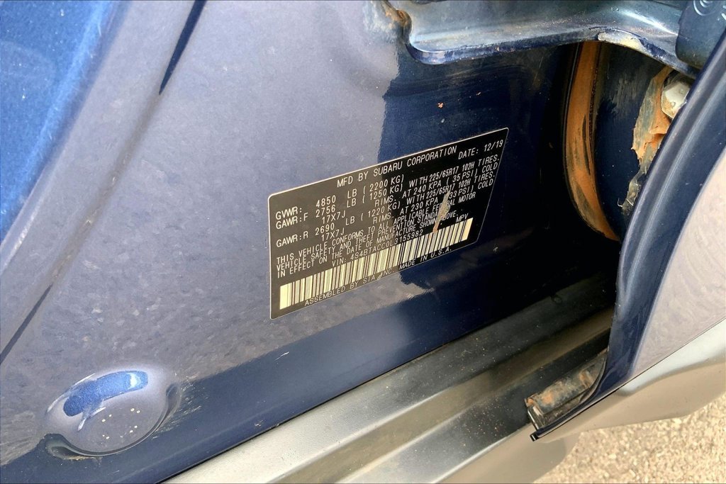Used 2020 Blue Subaru Premium image 17