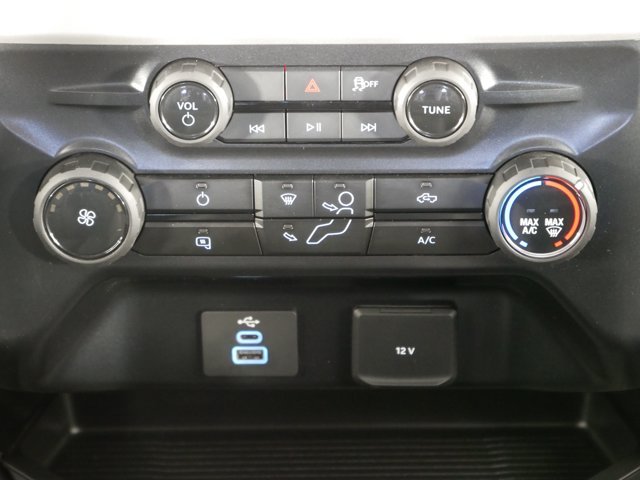Used 2025 Oxford White Ford Crew Cab XL image 27