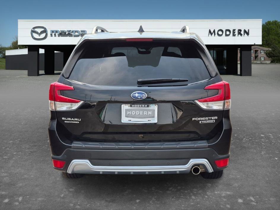Used 2022 Crystal Black Silica Subaru Touring image 3
