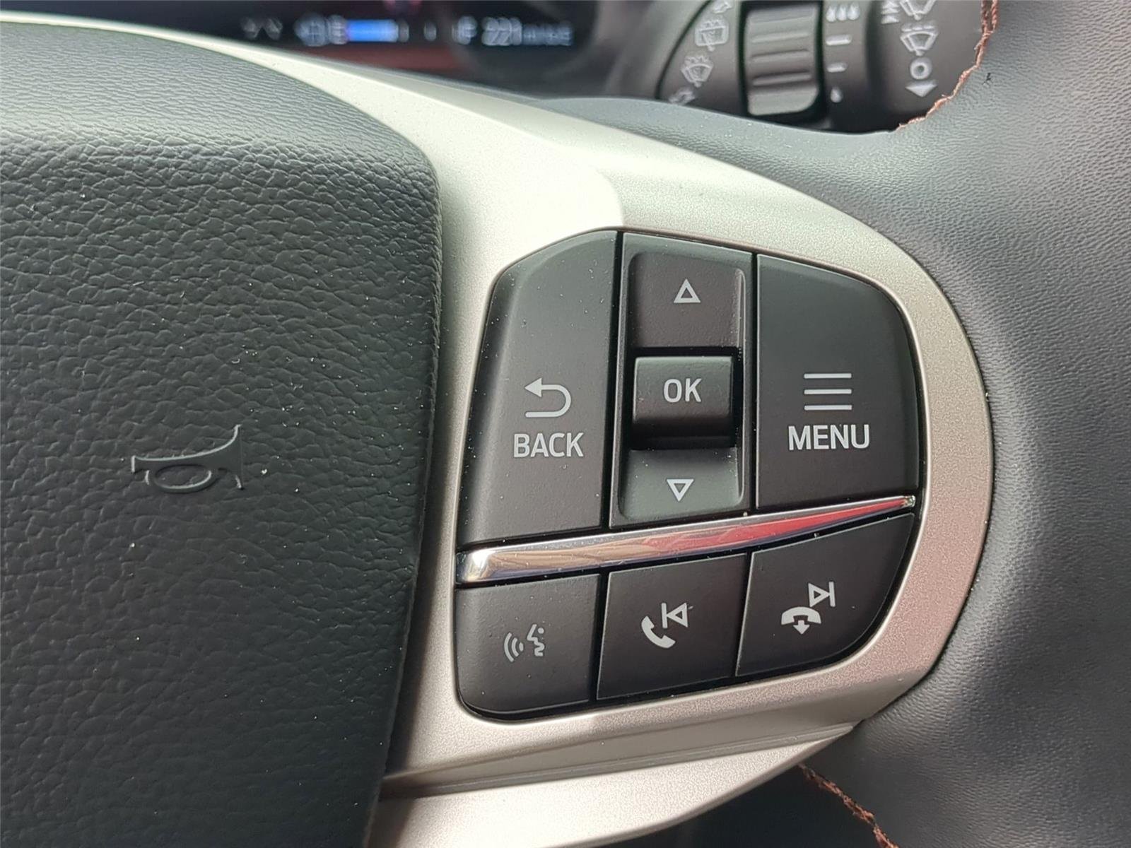 New 2026 Vapor Blue Metallic FORD Active image 20