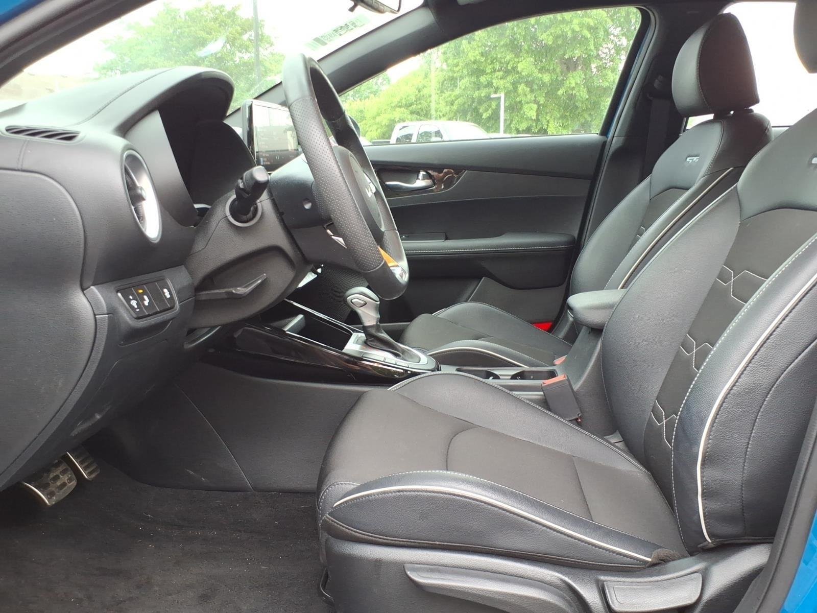 Used 2023 Sporty Blue Kia GT-Line image 10